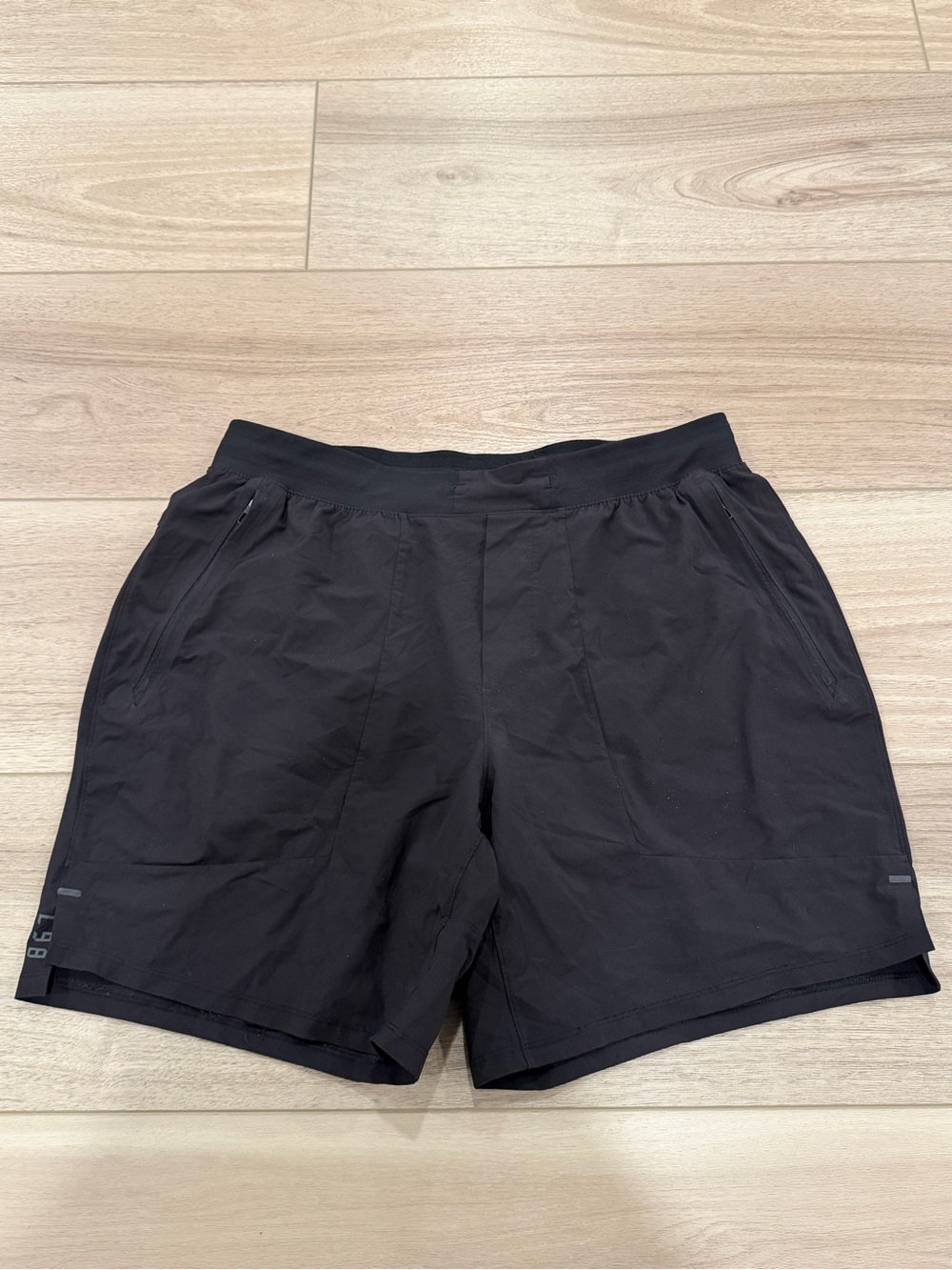 Lululemon Mens License To Train Short 7" Size XL Black Athletic Gym Training